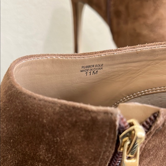 Ann Taylor Brown Heeled Boots with Stiletto Heel and Peep-Toe Design - Picture 2 of 11